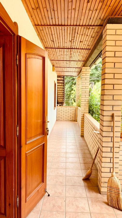 Henrietta Vendégház Domoszlo Exterior foto